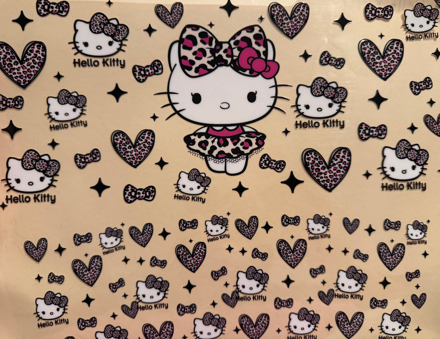 40 oz. Hello Kitty 06