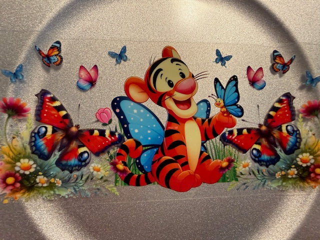 16 oz. Winnie + Friend 01